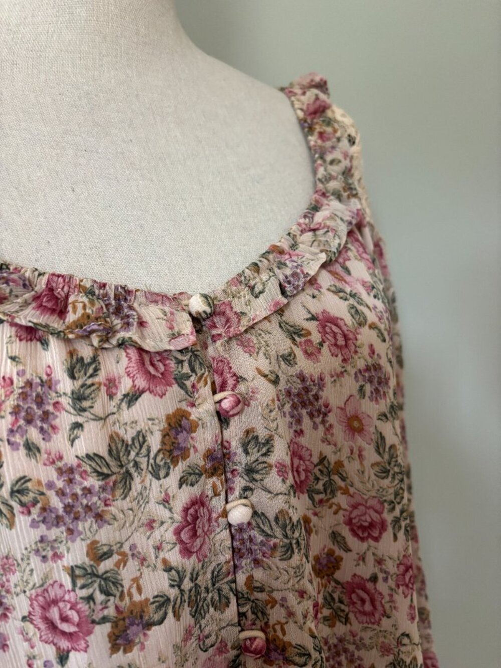 VICI Floral Off Shoulder Lace Sleeve Dress Medium Like New - Picture 2 of 6